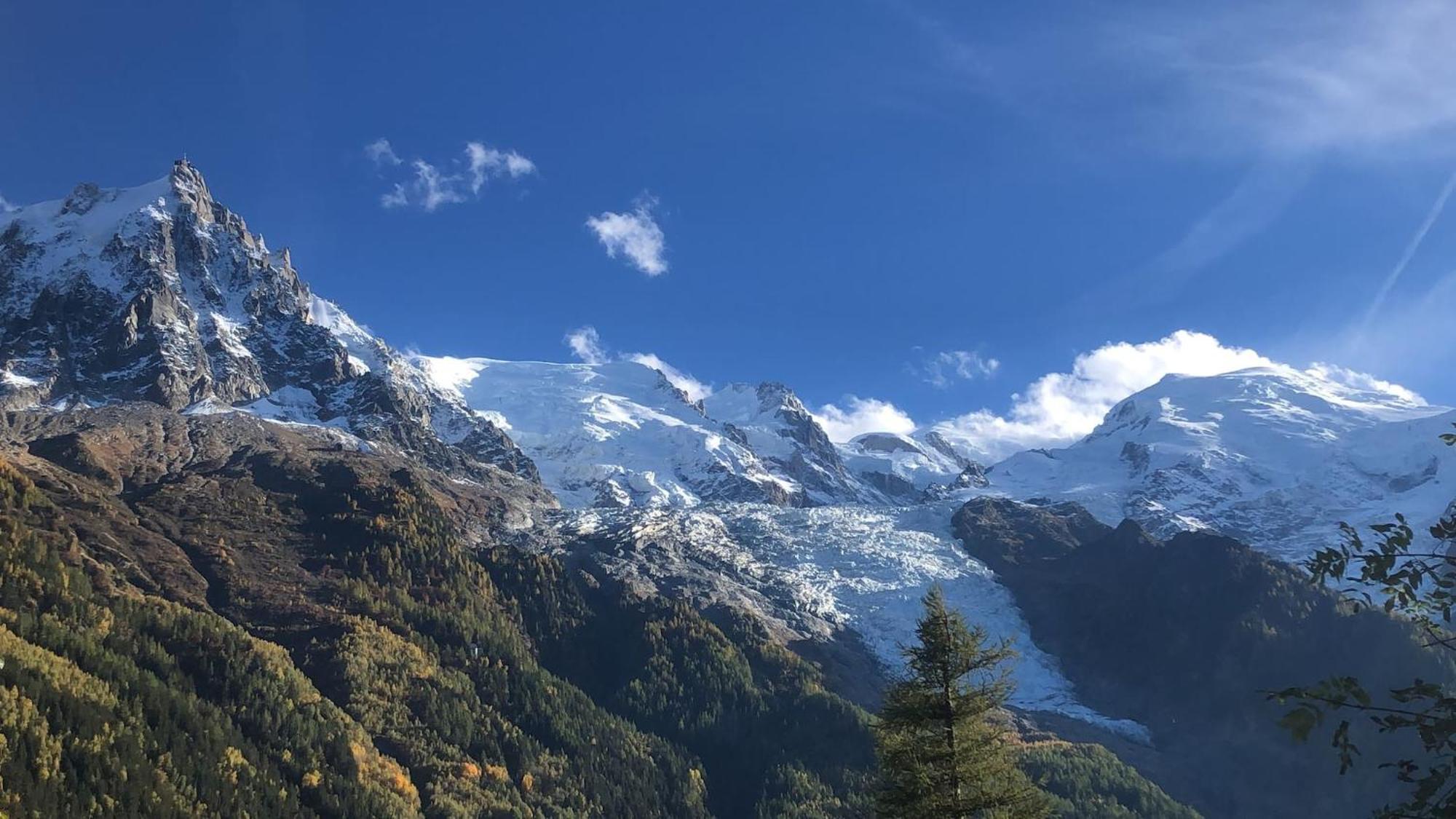 Appartamento Les Alpins - Centre De Chamonix - Renove Avec Jardin Et Vue Imprenable Sur Le Montblanc Esterno foto